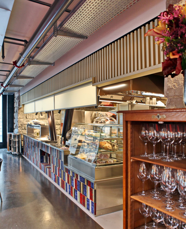 bar restaurant markthalle im viadukt 11