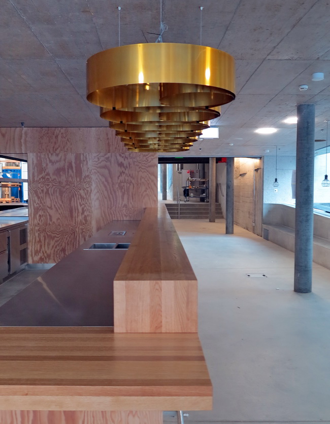 leuchter lampe messing led bar toni areal 01